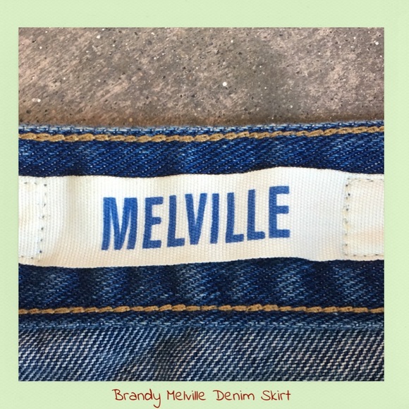 Brandy Melville Denim Skirt - Picture 3 of 4